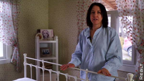 Две веранды и пять печей. Семья отремонтировала родительский дом в Брестской области и превратила его в уютную усадьбу Две веранды и пять печей. Семья отремонтировала родительский дом в Брестской области и превратила его в уютную усадьбу