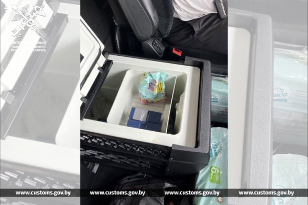 Брестские таможенники обнаружили спрятанные в грузовике 500 пуль Брестские таможенники обнаружили спрятанные в грузовике 500 пуль